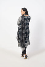 Load image into Gallery viewer, Fragrant Ladies Black and White Collection-BWD7
